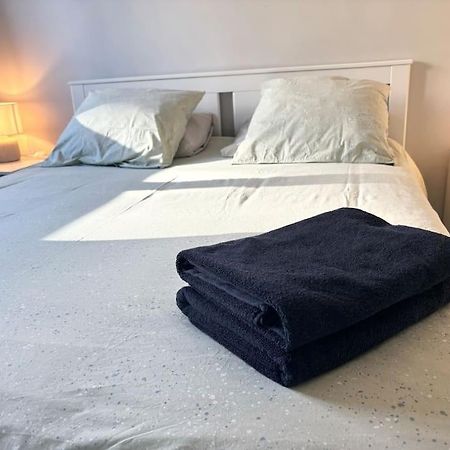 Appartement Confort Avec Balcon - Champigny Kültér fotó