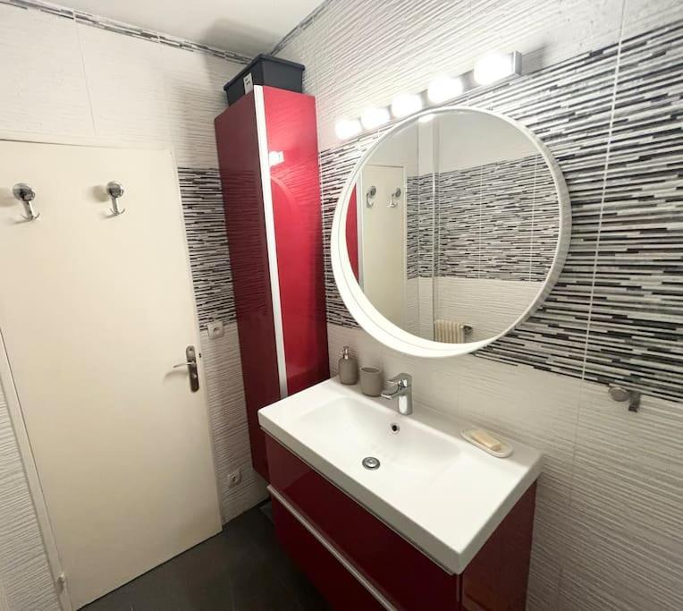 Appartement Confort Avec Balcon - Champigny Kültér fotó