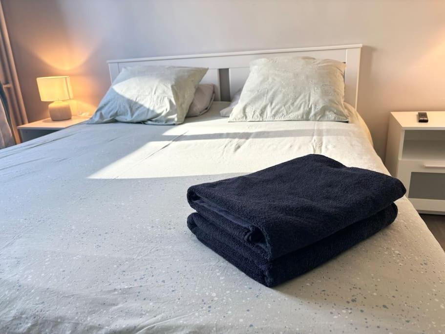 Appartement Confort Avec Balcon - Champigny Kültér fotó