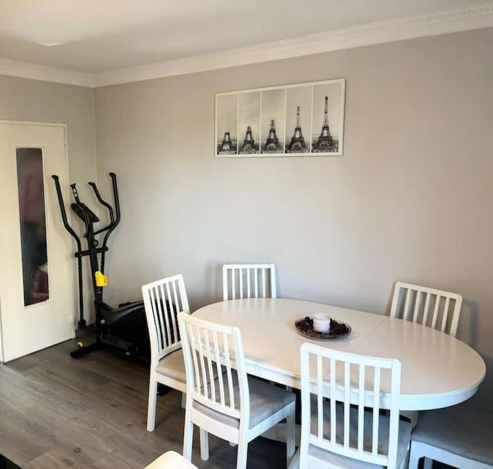 Appartement Confort Avec Balcon - Champigny Kültér fotó